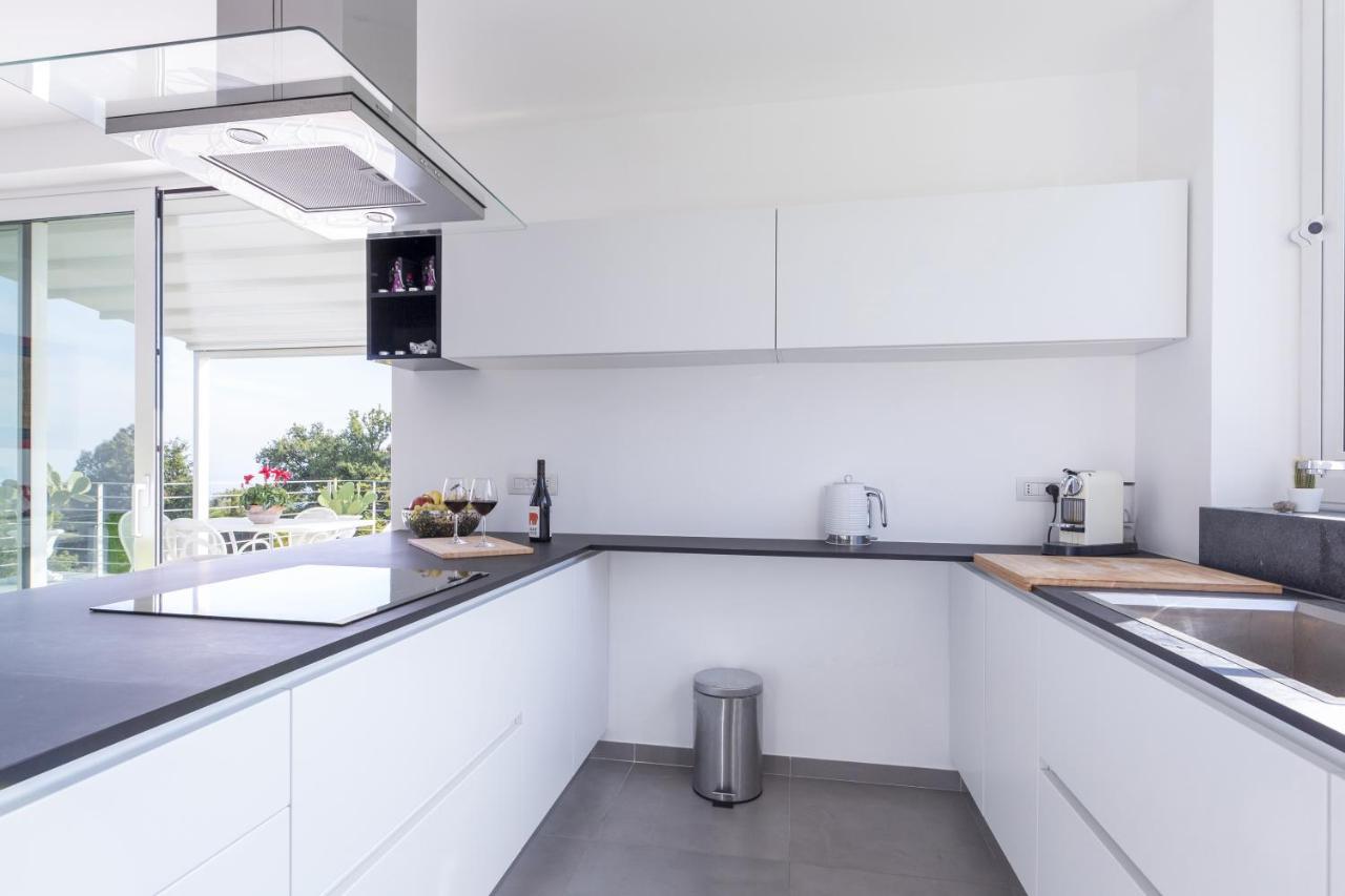 Design Villa In 皮耶迪蒙泰埃特内奥 外观 照片